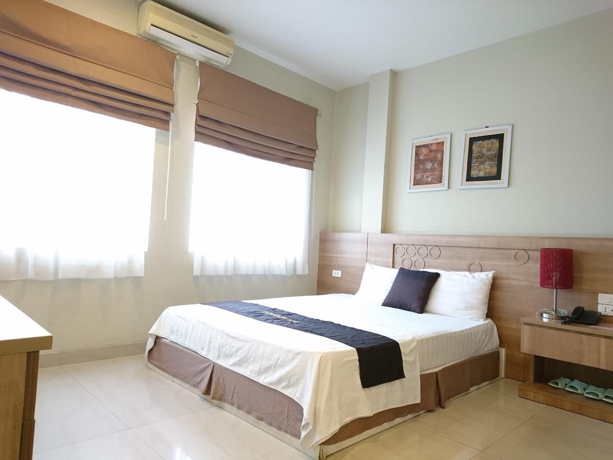 London Hotel Ha Long Bagian luar foto