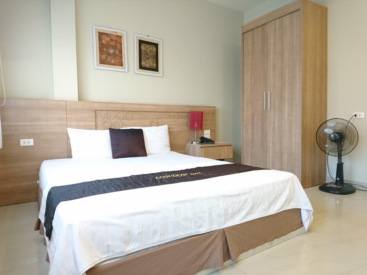 London Hotel Ha Long Bagian luar foto