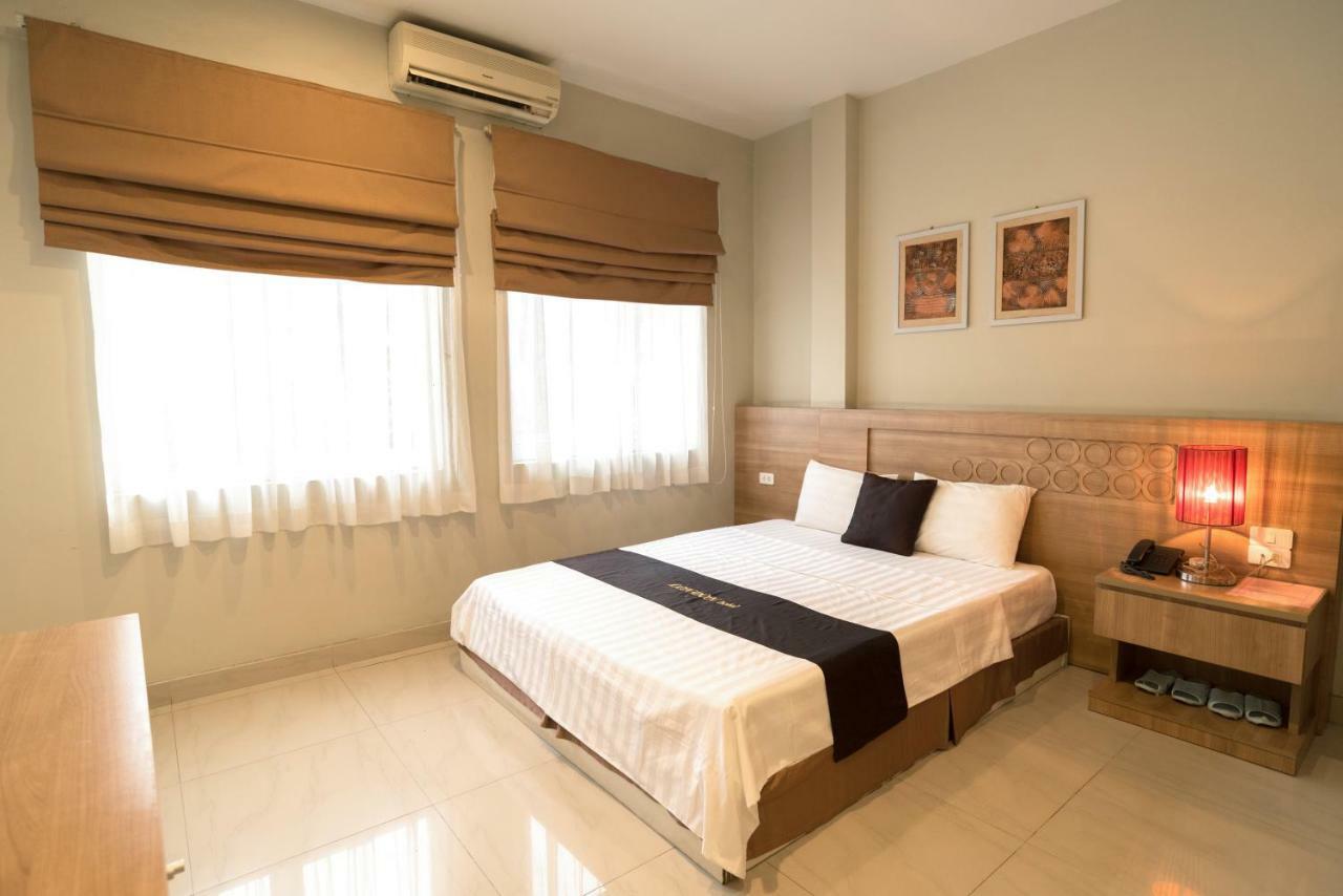 London Hotel Ha Long Bagian luar foto